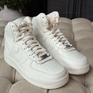 Woman’s Nike Air Force 1 High Sculpt in Sail Colorway - All Leather and Suede